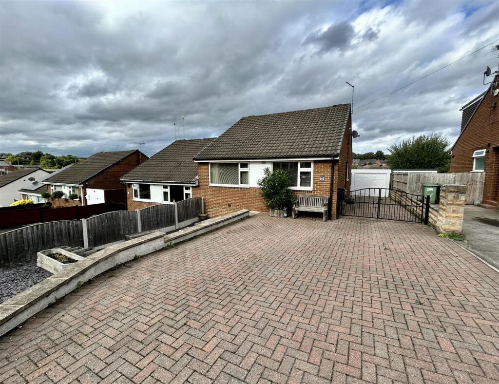 Main image of property: Westfield Lane, Kippax, Leeds