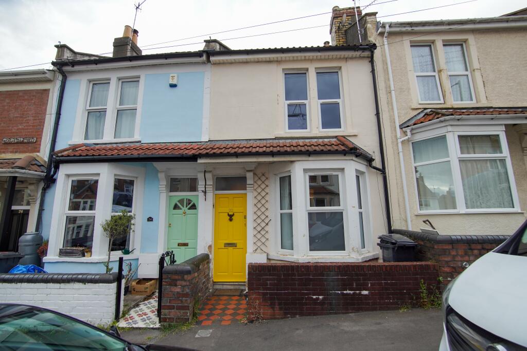 3 bedroom terraced house for rent in Hengaston Street, Bedminster, Bristol, BS3