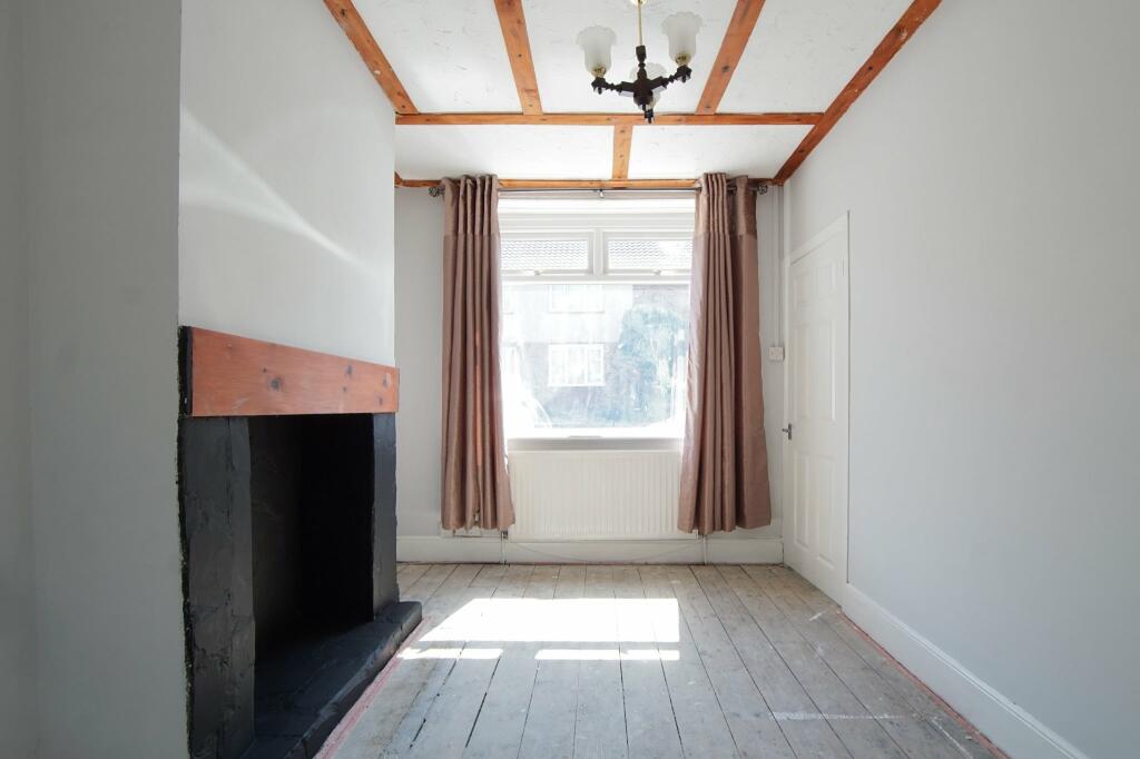 Additional property image - Primrose Lane, Kingswood, Bristol