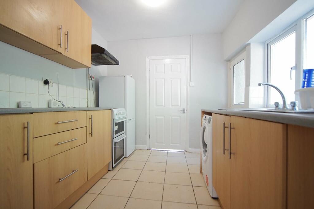 Additional property image - Primrose Lane, Kingswood, Bristol