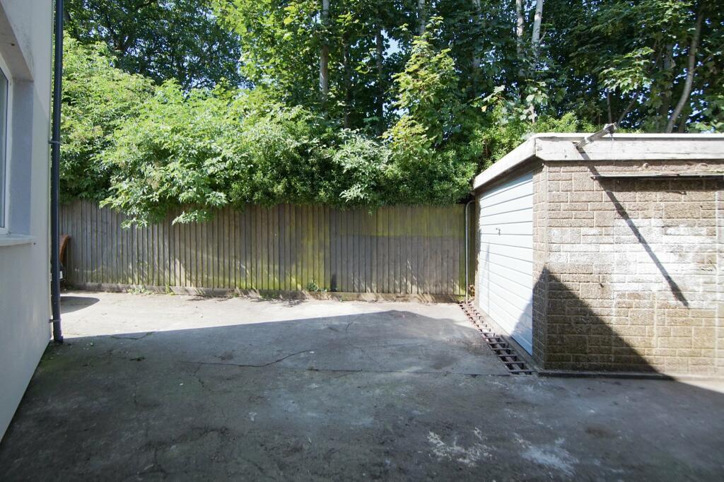 Additional property image - Primrose Lane, Kingswood, Bristol