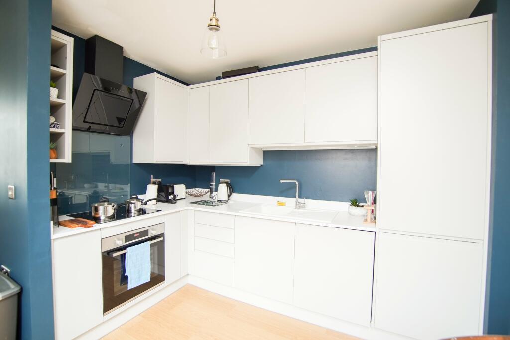 Additional property image - Waverley House, Cathedral Walk, Harbourside