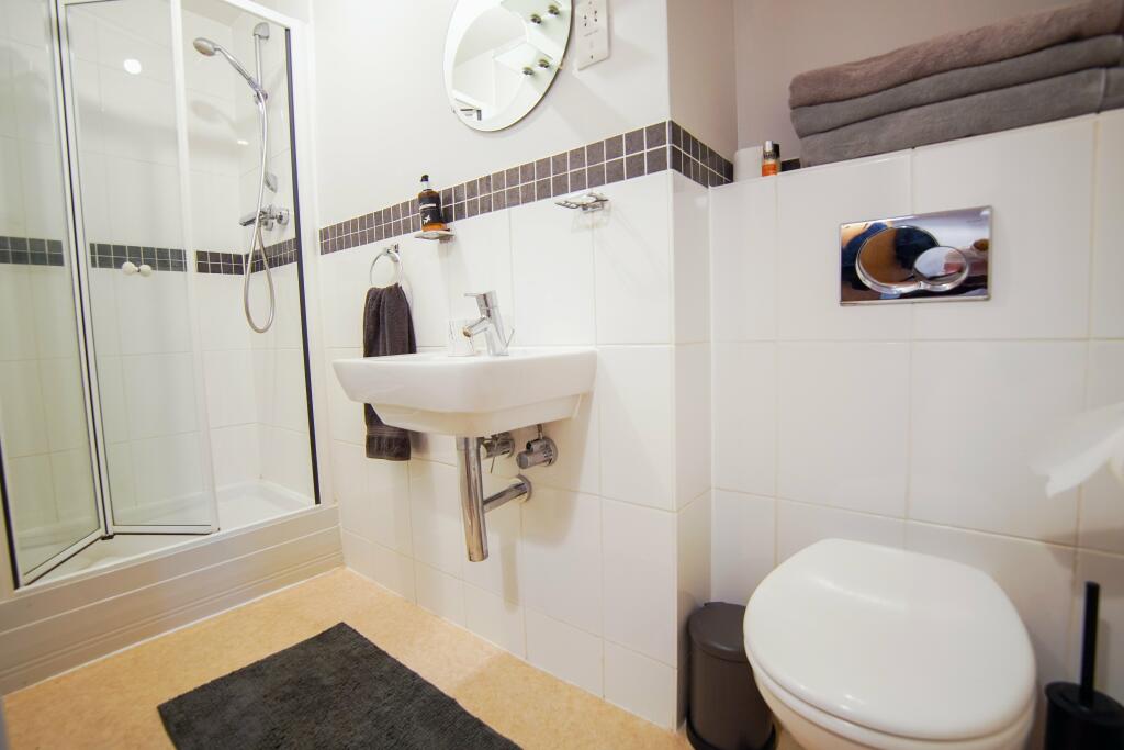 Additional property image - Waverley House, Cathedral Walk, Harbourside