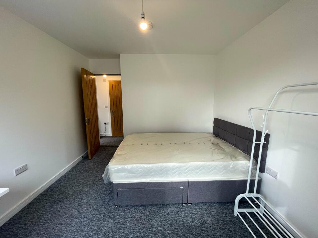 Additional property image - Edgeware Road, Staple Hill, Bristol