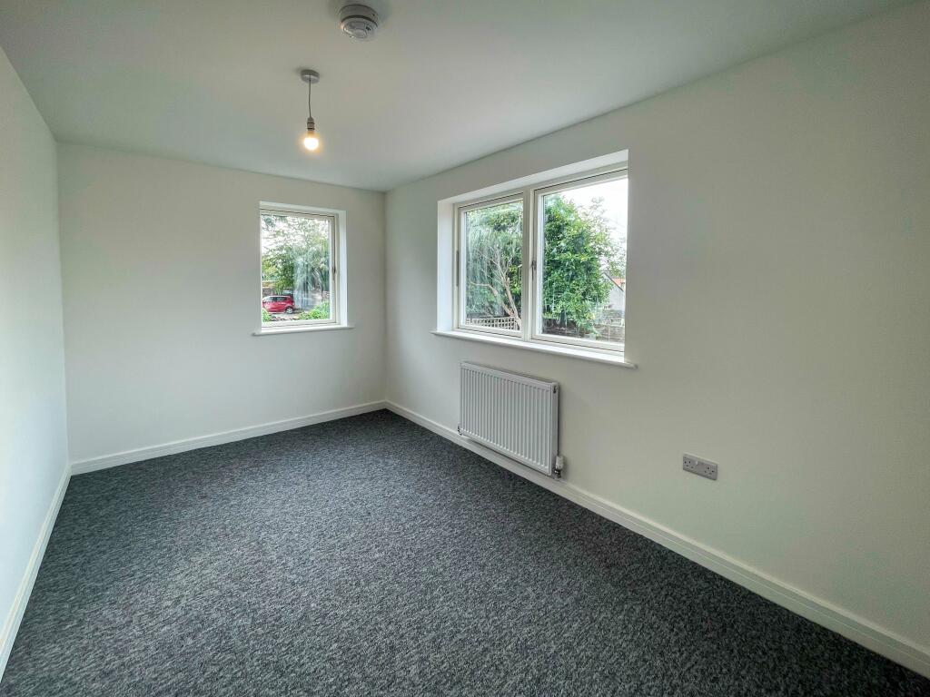 Additional property image - Edgeware Road, Staple Hill, Bristol
