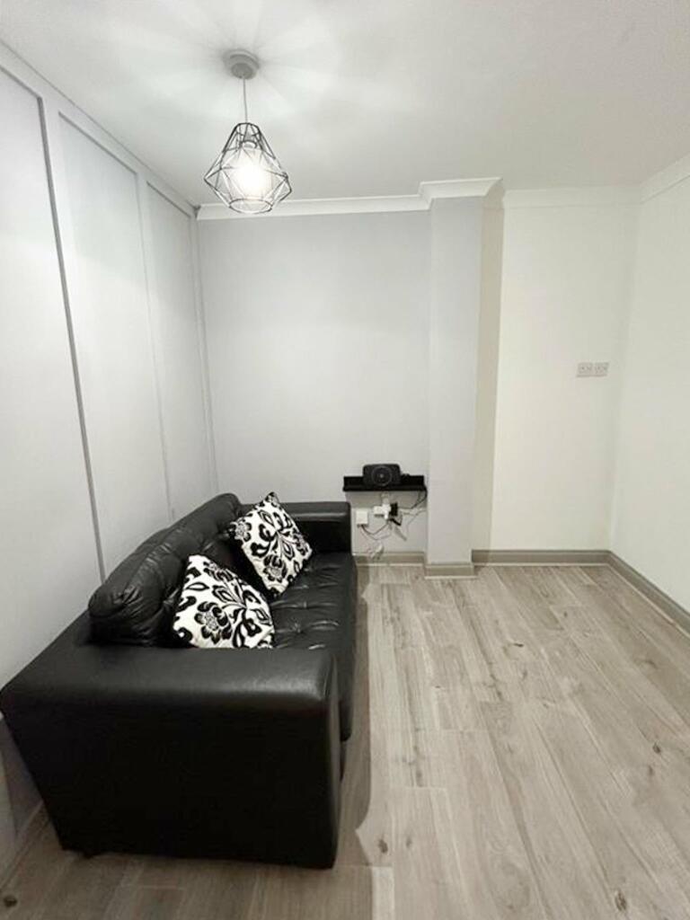 Additional property image - Paxton, Stoke Park, Bristol