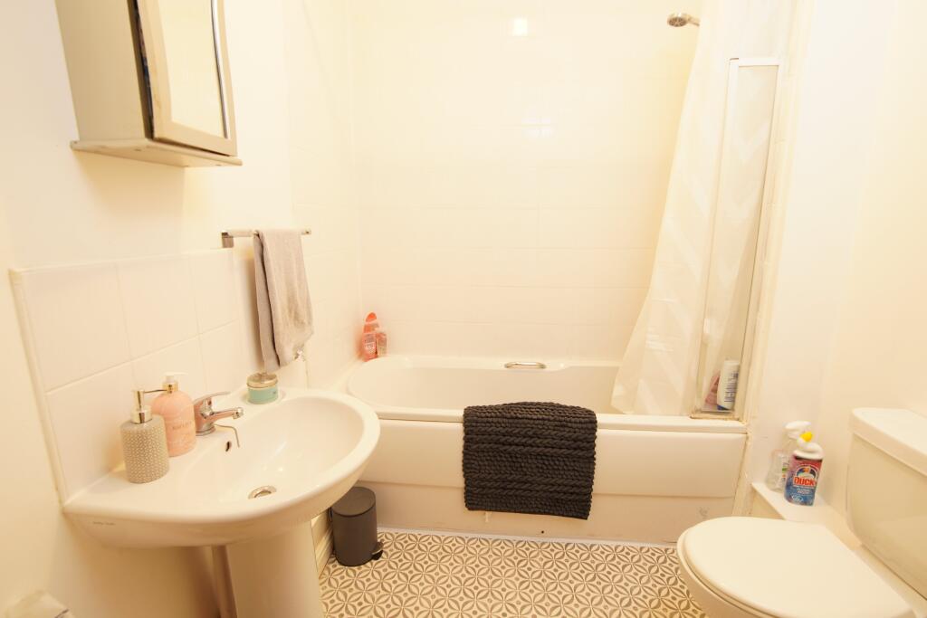 Additional property image - The Plaza, Anvil Street, Temple Quay, Bristol