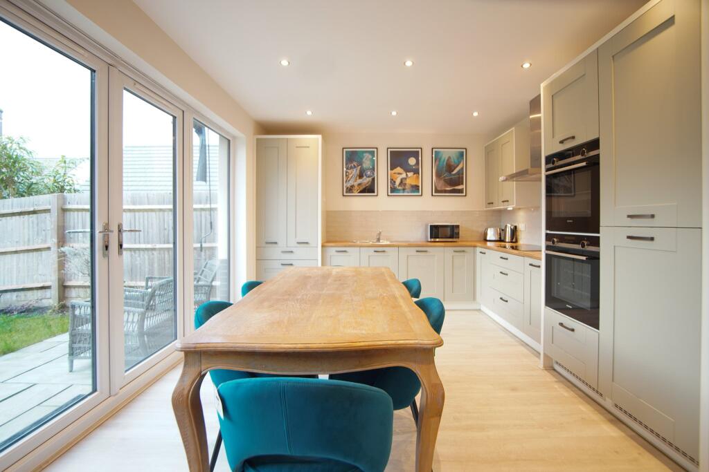 Additional property image - Alexander Road, Frenchay, Bristol