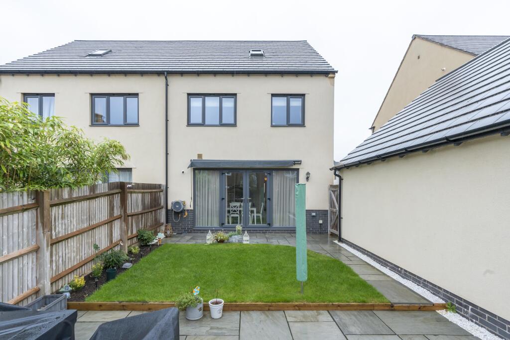 Additional property image - Alexander Road, Frenchay, Bristol