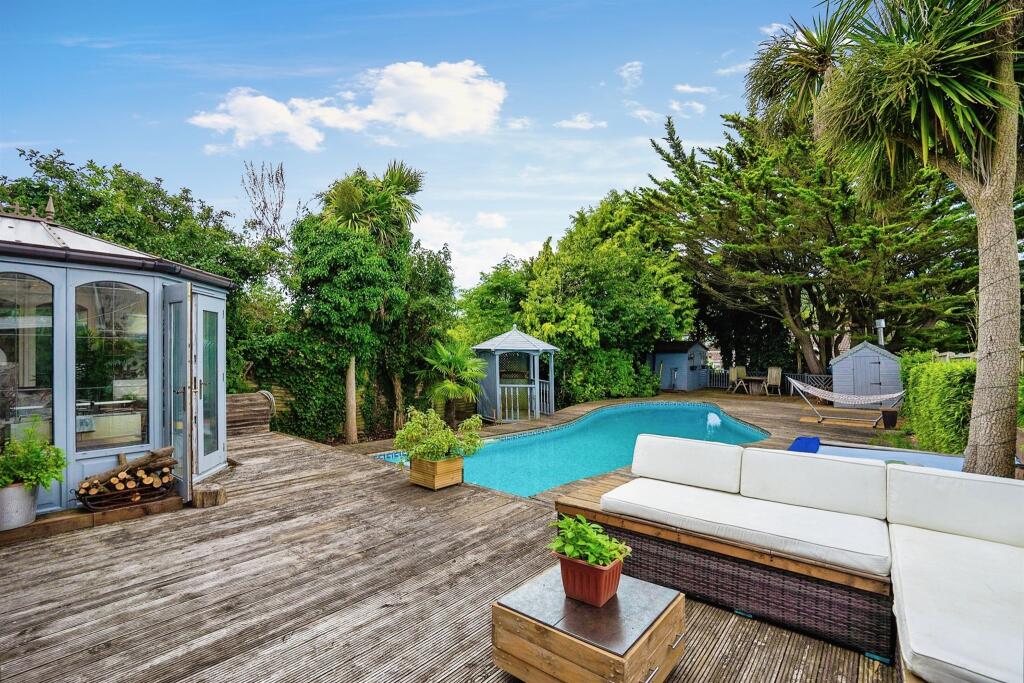 Additional property image - Maytree Avenue, WORTHING