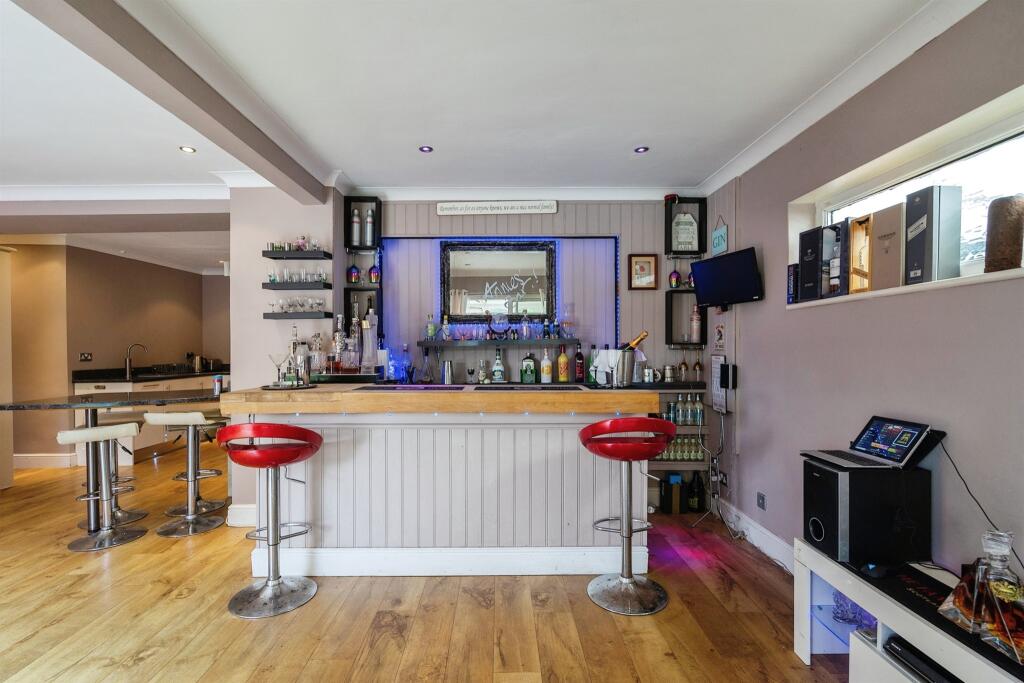 Additional property image - Maytree Avenue, WORTHING
