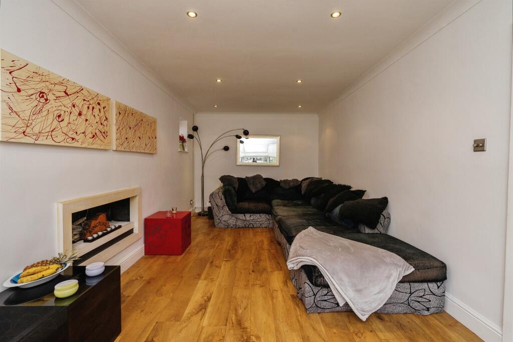 Additional property image - Maytree Avenue, WORTHING