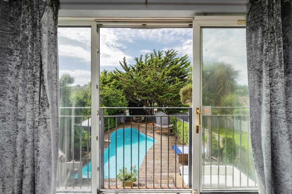 Additional property image - Maytree Avenue, WORTHING