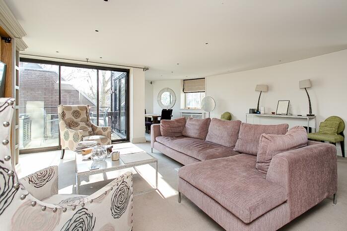 2 bedroom apartment for rent in Grosvenor Road London SW1V