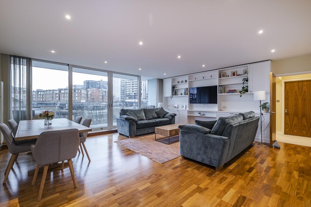 Main image of property: Palace Street Victoria SW1E