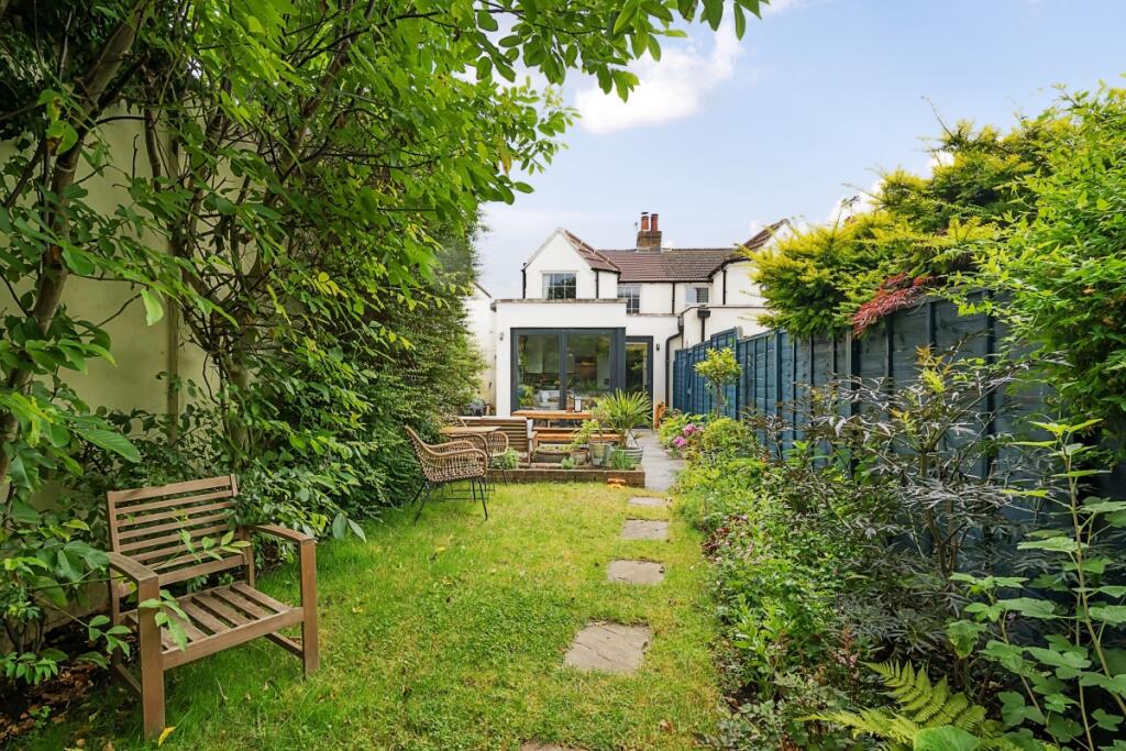 Main image of property: Spring Gardens, West Molesey KT8