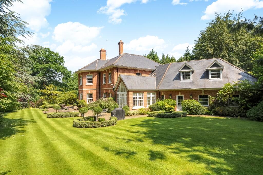 Main image of property: Albany Close, Esher KT10