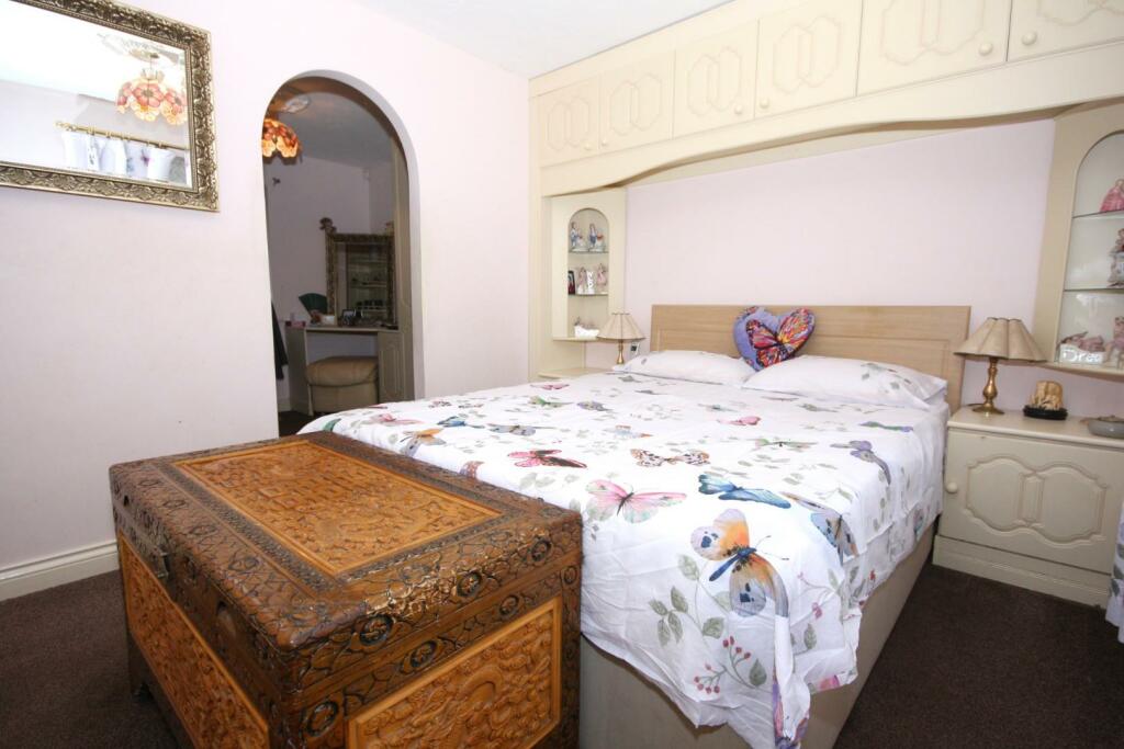 4 bedroom detached house for sale in Aldabrand Close, Chickerell, Weymouth, DT3