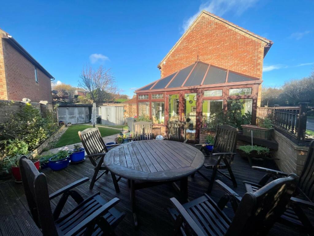 4 bedroom detached house for sale in Aldabrand Close, Chickerell