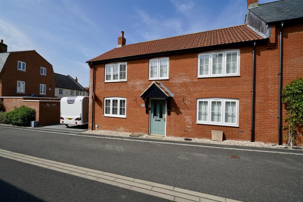Main image of property: Lilly Lane, Chickerell, Weymouth