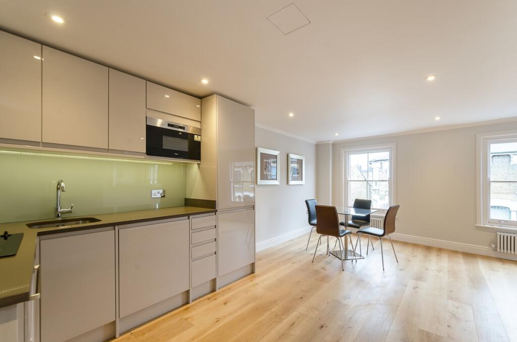 Main image of property: Green Lanes London N16