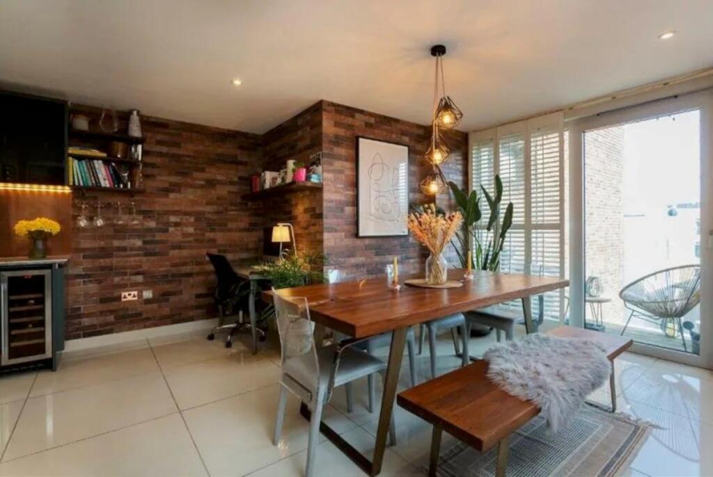 Main image of property: Richmond Road London E8
