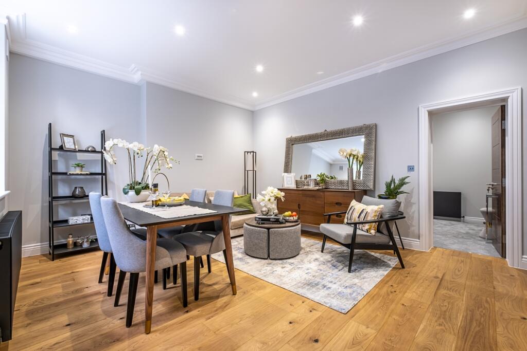 1 bedroom flat for rent in Lennox Gardens Knightsbridge SW1X