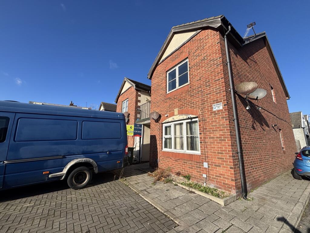 Main image of property: 17 Regency Mews, Redcar, North Yorkshire TS10 1AX