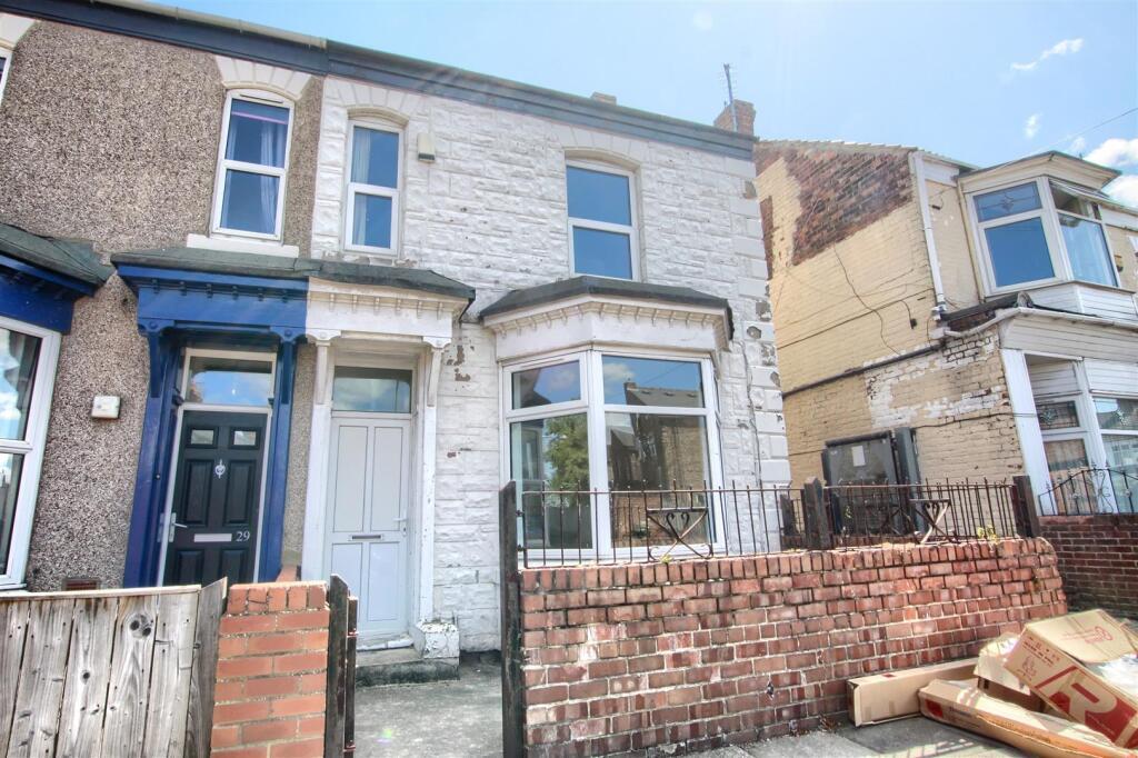 Main image of property: 31 Oxford Road, Thornaby, Stockton-On-Tees, North Yorkshire TS17 6LJ
