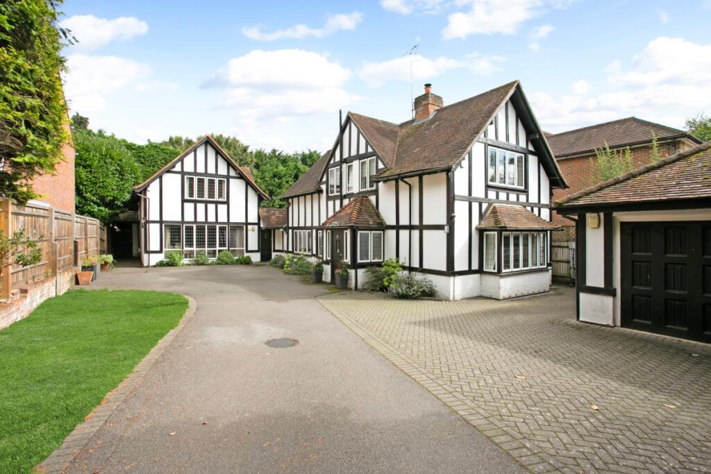 Main image of property: 90 Blackpond Lane Farnham Common SL2