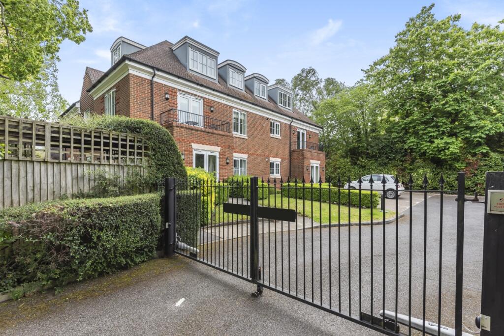 Main image of property: London Road, Sunningdale SL5
