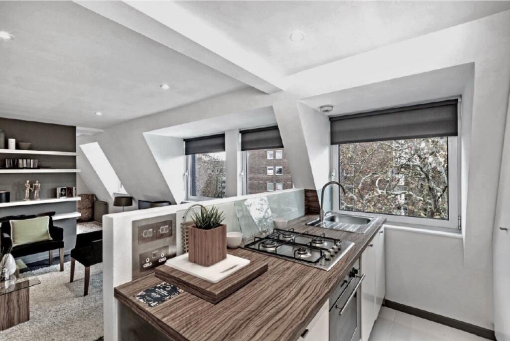 Main image of property: 95 Elm Park Gardens London SW10