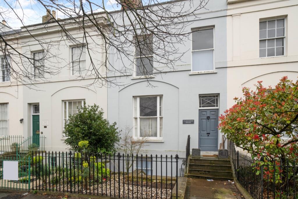 1 bedroom apartment for rent in Clarence Road Cheltenham GL52