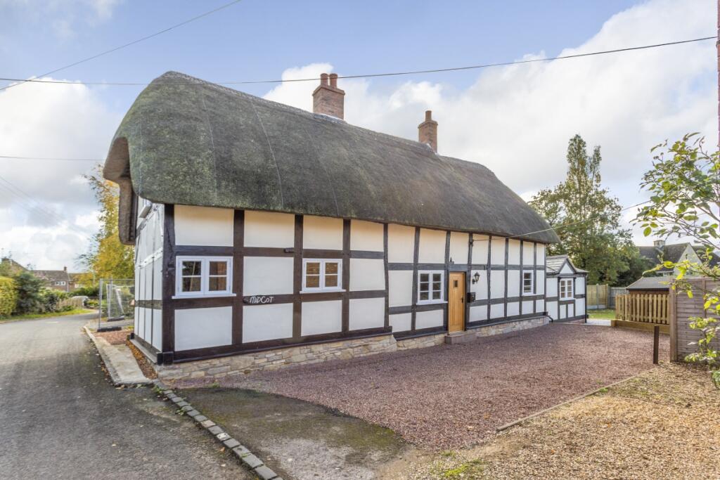 Main image of property: Middle Lane Cropthorne WR10