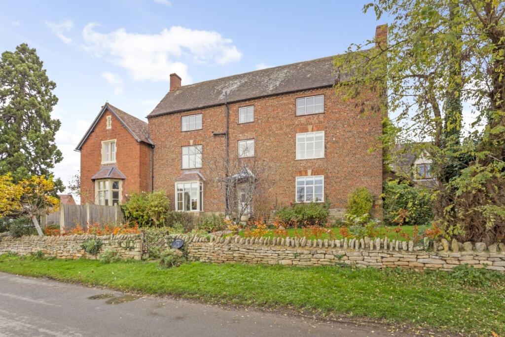 Main image of property: Walnut Bank Drive Teddington GL20