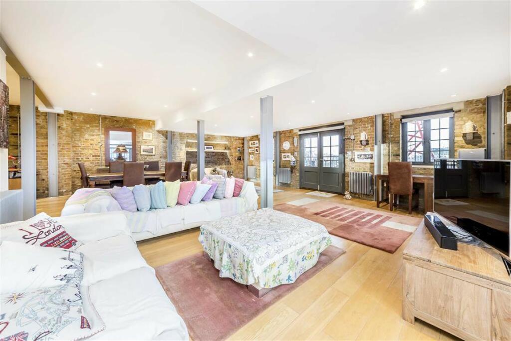 Flat to rent on Bermondsey Wall West, Shad Thames