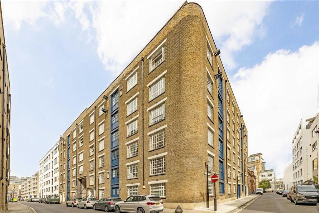 Main image of property: Gainsford Street, Shad Thames