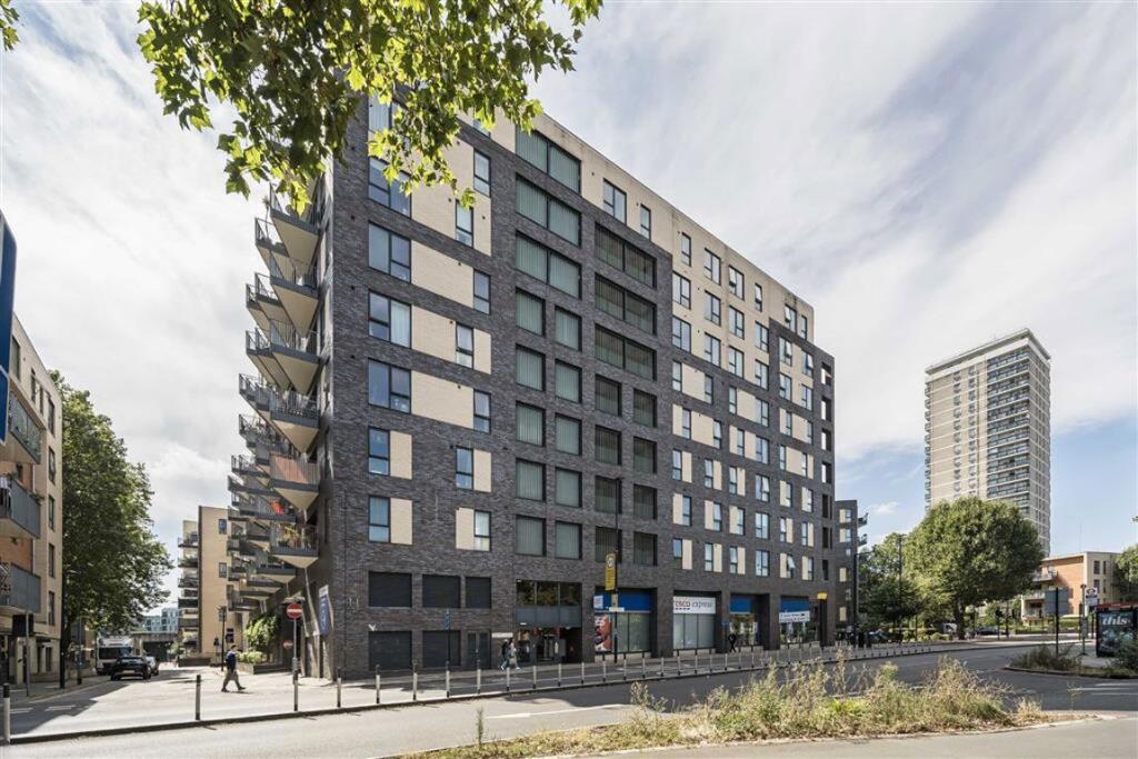 Main image of property: Jamaica Road, Bermondsey