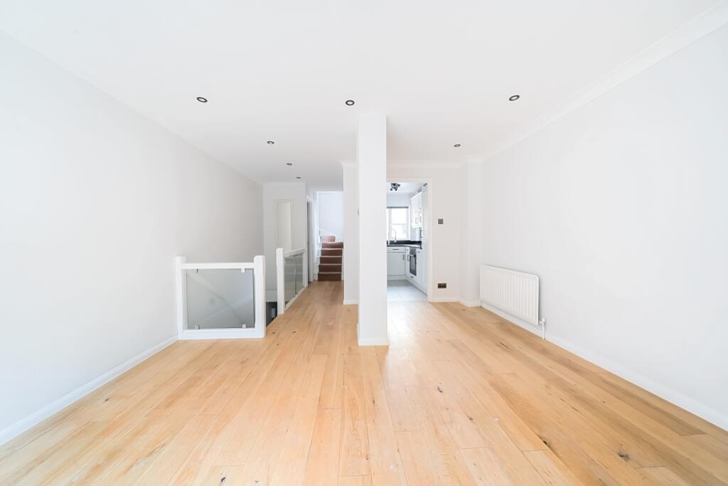 Main image of property: Welland Mews, Wapping, E1W