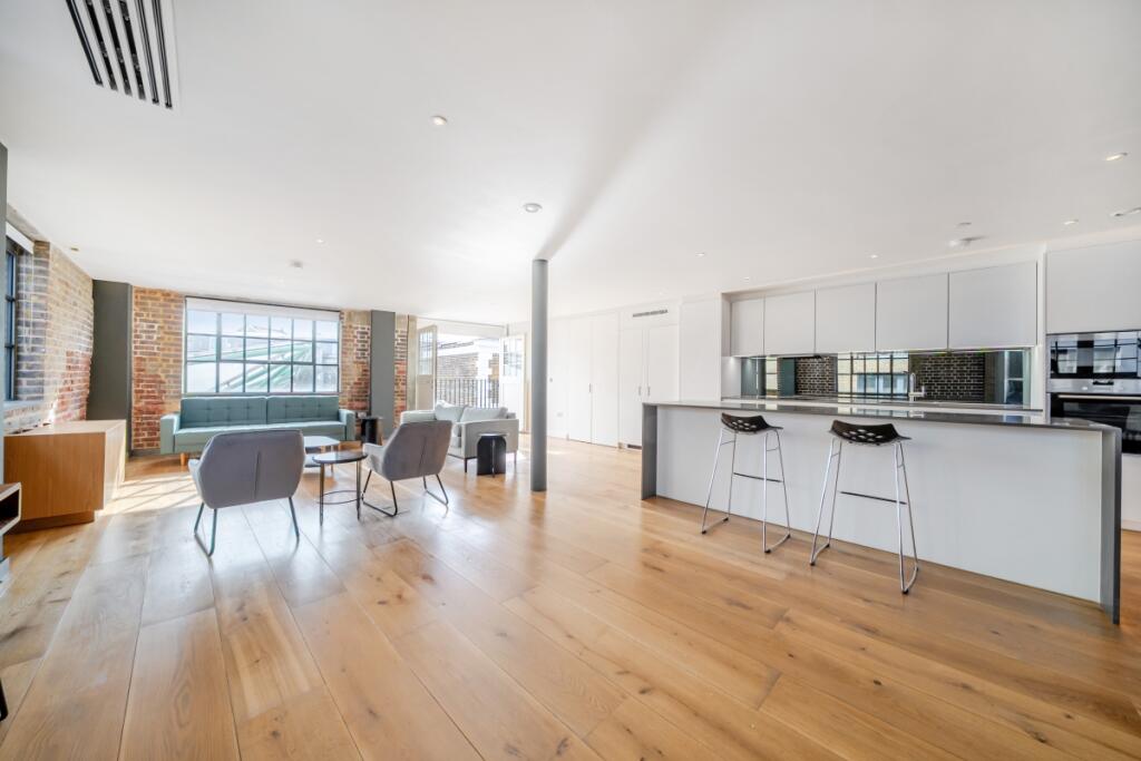 Main image of property: Winchester Walk, Borough, SE1
