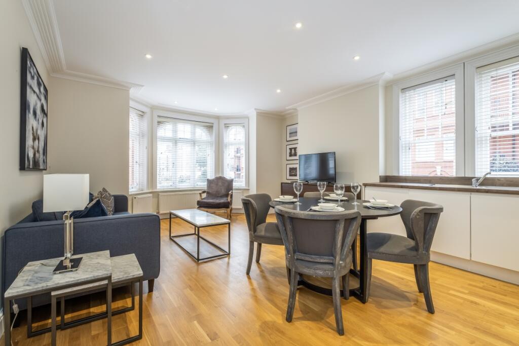2 bedroom apartment for rent in Hamlet Gardens, King Street, Hammersmith W6 0SP, W6