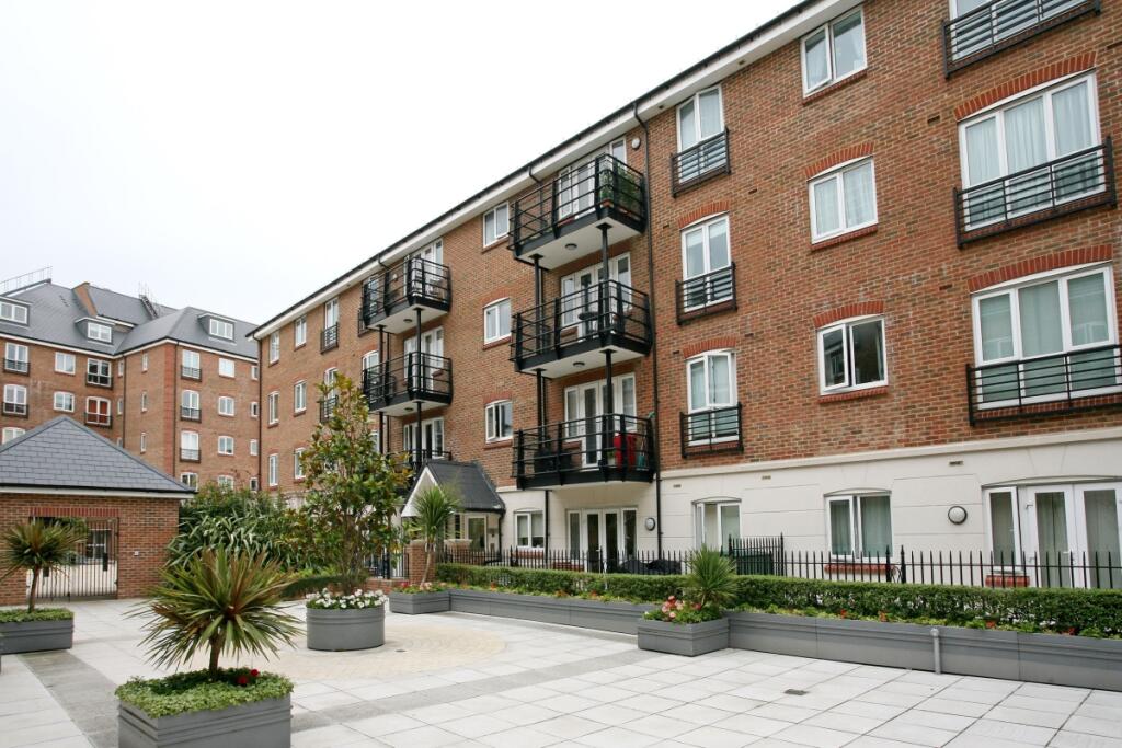 Main image of property: High Street Brentford TW8