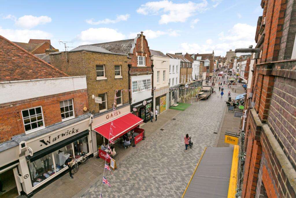 Main image of property: Peascod Street Windsor SL4