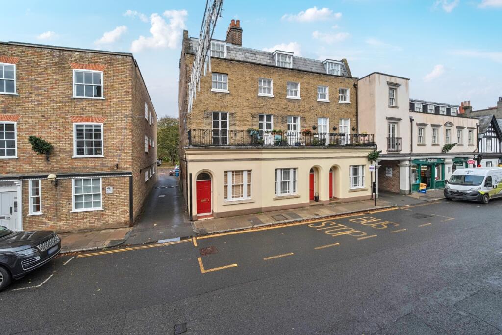 Main image of property: High Street Eton SL4