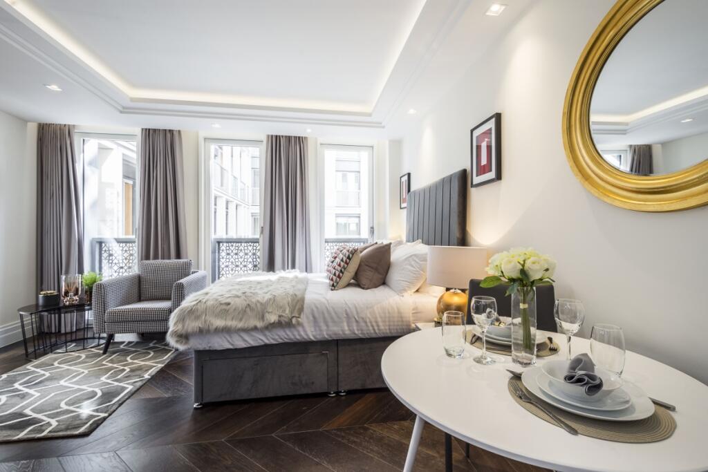 Main image of property: Strand WC2R