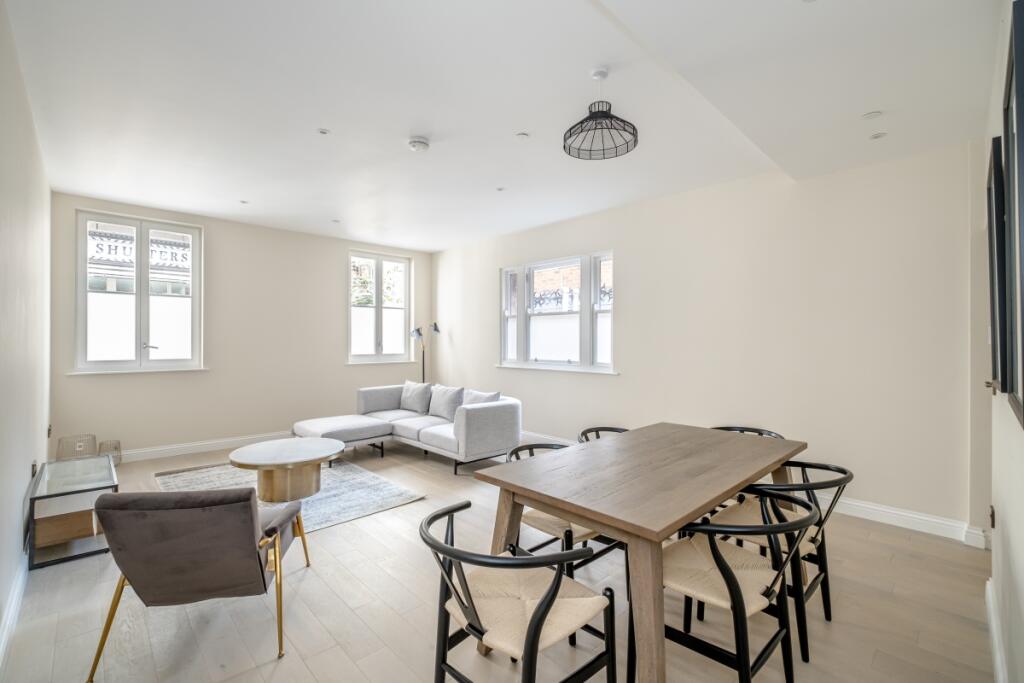Main image of property: Bream'S Buildings London EC4A