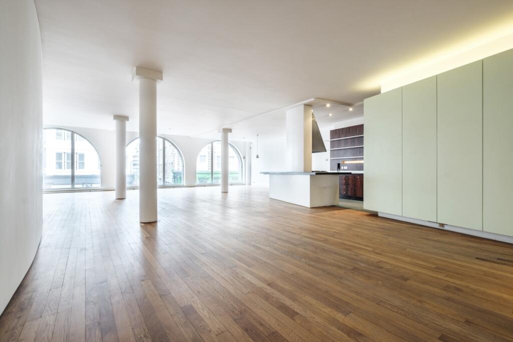 Main image of property: Shoreditch High Street E1