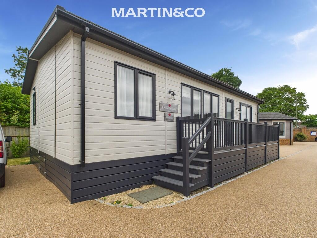 Main image of property: Thames Retreat, Chertsey Lane