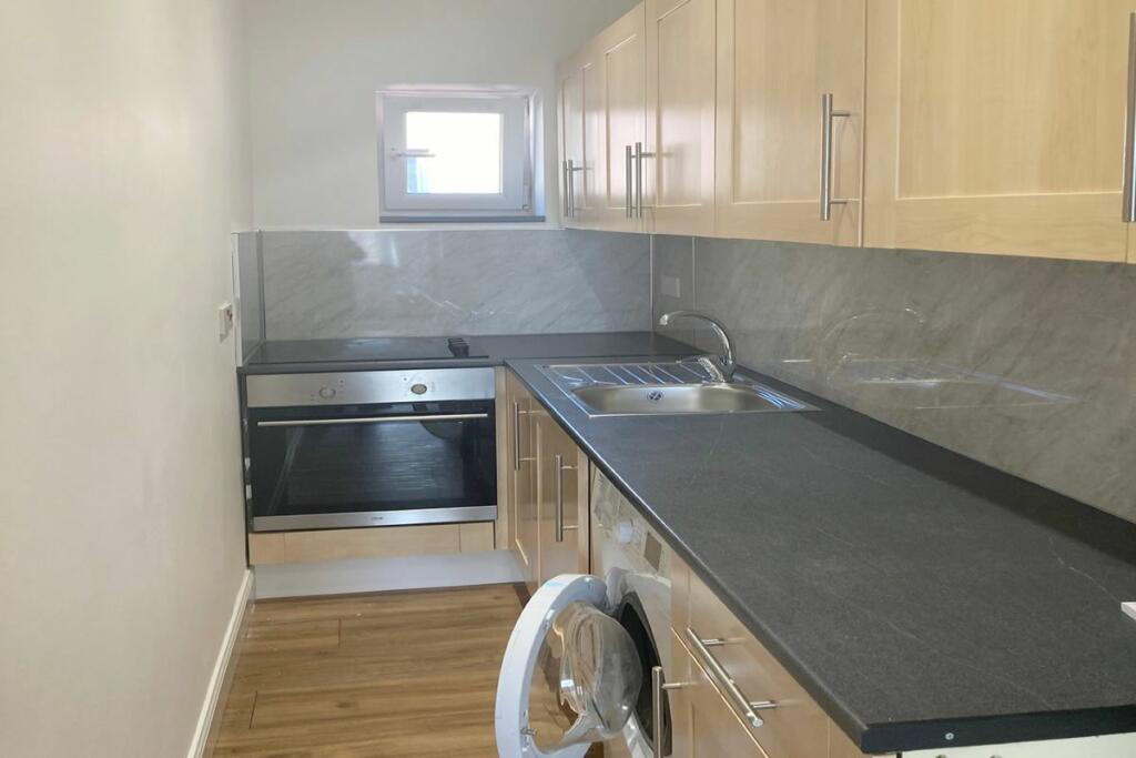 Additional property image - 269, High Street Flat 2-2, Arbroath, DD111EE