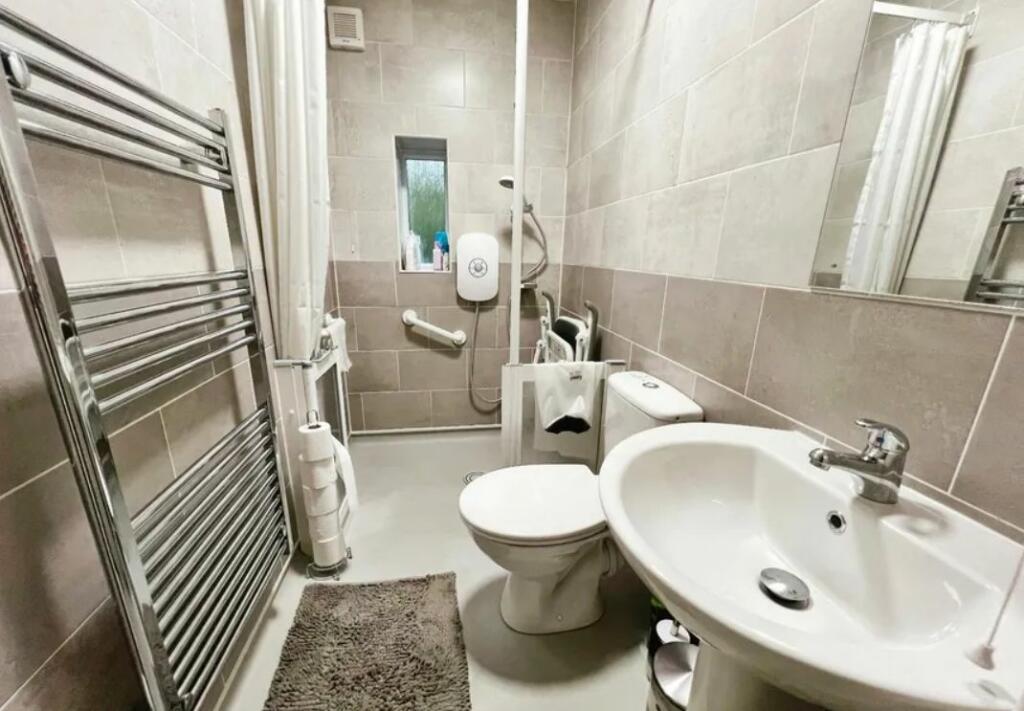 Additional property image - 15, Muffit Lane, Gomersal, Cleckheaton, BD194QS